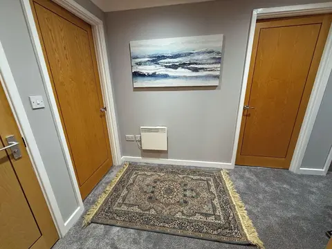 Quaint Bracknell Apartment With Two Bedrooms