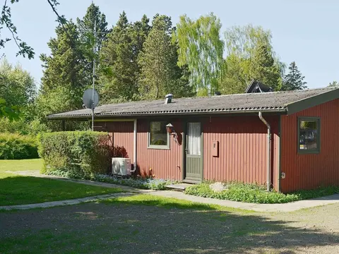 6 Person Holiday Home in Praesto-by Traum