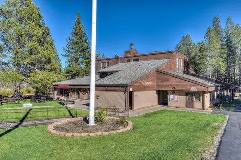 Truckee Pines Retreat Game Room & Forest Views