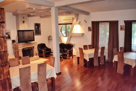 Exclusive Hotel