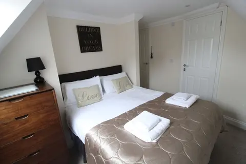 Westcliff House - 4 Bedrooms