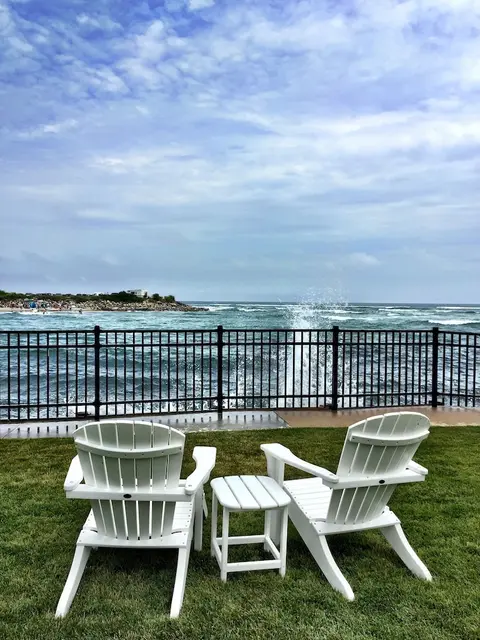 Marginal Way House Hotel
