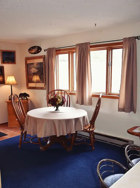 Bear Trap Apartments - Full Kitchen