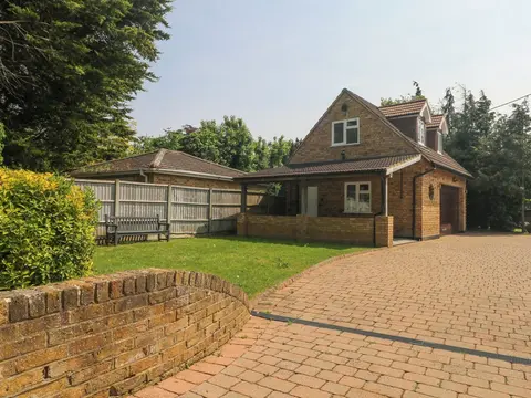 Thames Retreat