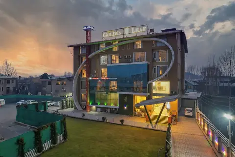 Hotel Golden Leaf Kashmir