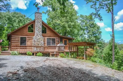 Bare-n-the-woods