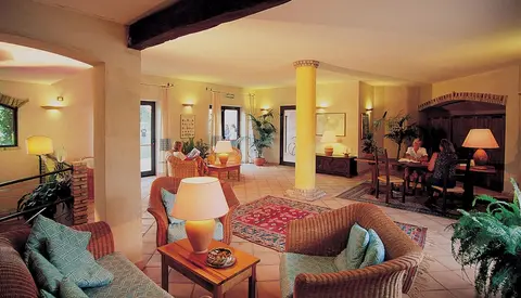 Fantastico Baia de Bahas Residence Sea View 2 Bedroom Sleeps 6