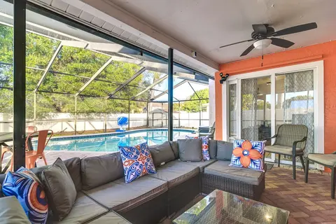 Largo Oasis w/ Pool & Grill: 6 Mi to Beach!