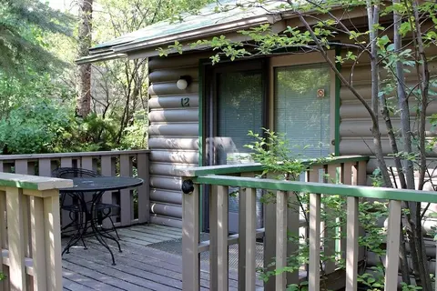 Sunnyside Knoll: 12 1 Bedroom Apts