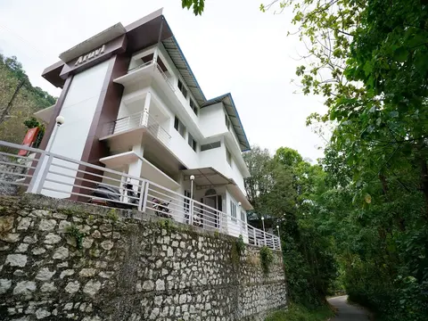 OYO 11757 Aruvi Annex