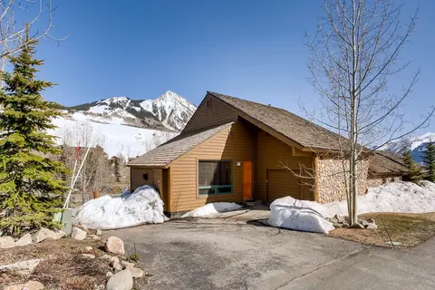 3br Townhome With Mountain Views & Garage 3 Bedroom Townhouse - No Cleaning Fee! by RedAwning