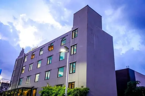 RoomQuest Bangkok Don Mueang Airport 1