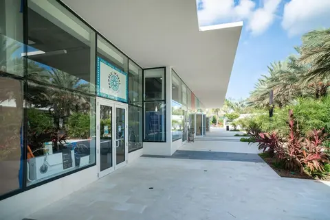 The Grove 1BR Apt w Rooftop Pool Onsite Amenities