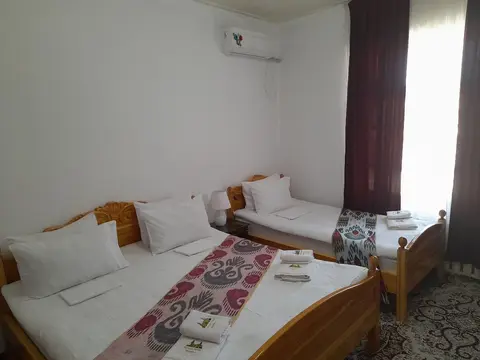 HOTEL PARVINA