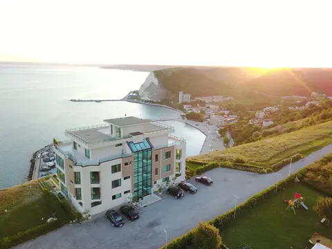 Calithea Complex