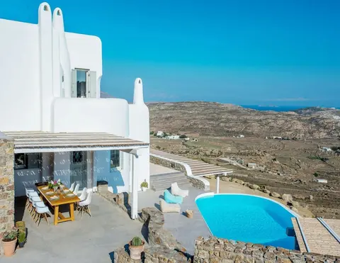 Elegant Villa With View