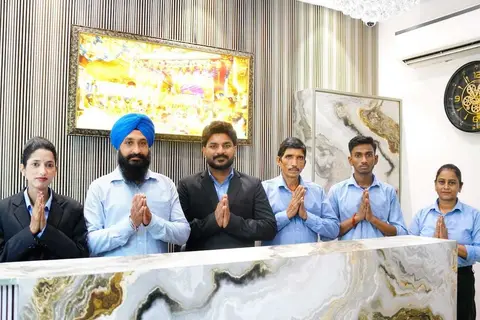 HOTEL DIVINE STAY