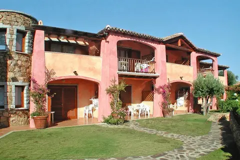 Studio With Shared Pool and Close to the Beach in Golfo Aranci