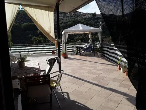 Room in Guest Room - Valle Degli Ulivi - Liguria Italia