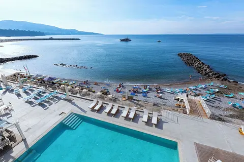 Alimuri Bay Resort