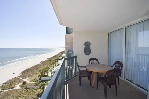 Ashworth 804 3 Bedroom Condo by RedAwning