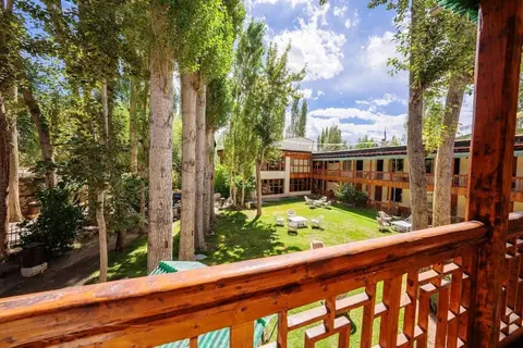 Hotel Shambhala Resort