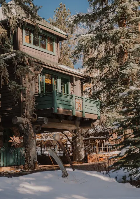 Highland Haven Creekside Inn