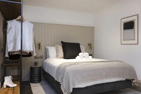 29 Queen Street Aparthotel