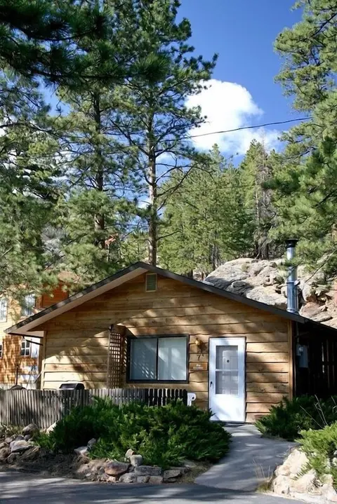 Timber Creek Chalets: 7 2 Bedroom Cabin