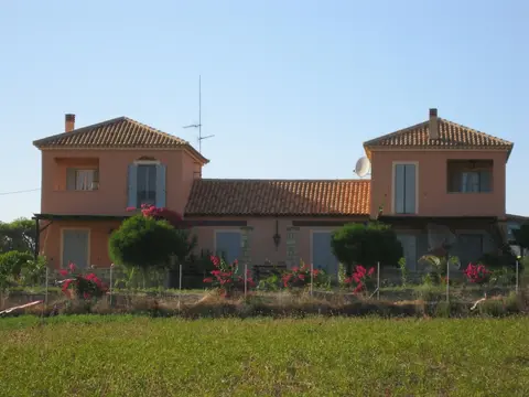 Alekos Beach Houses - Natura Rossa
