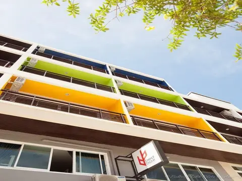 Bedbox Guesthouse & Hostel