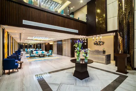 Naviti Warwick Dammam