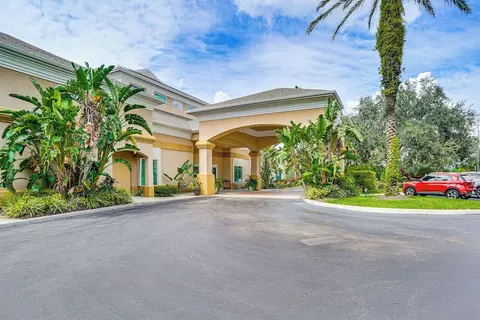 Modern Orlando Condo - 1 Mi to Disney World!