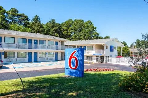 Motel 6 Longview, TX