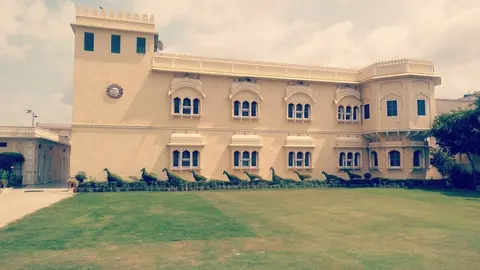 Hotel Jamuna Resort