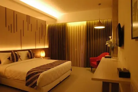Grand Laguna Hotel & Villa