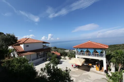 Vila Riza Veliu