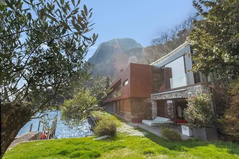 Maison Sur l Eau in Paradiso Lugano