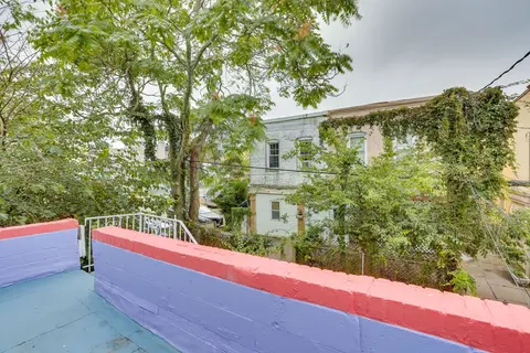 Pet-friendly Atlantic City Apartment Near Beach!