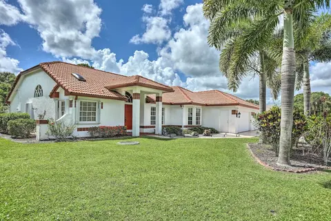 Pet-friendly Port St Lucie Home - 7 Mi to Beaches!