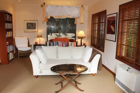 Dukis House