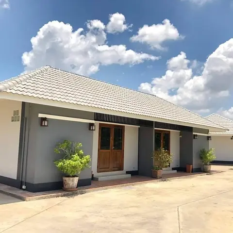 S Ville Resort