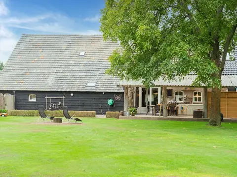 Farmhouse in Elsendorp With Garden