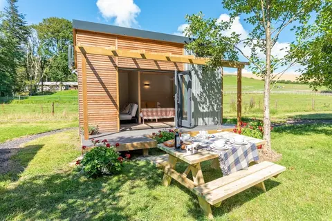 Sunset Cabins at The Oaks Woodland Retreat