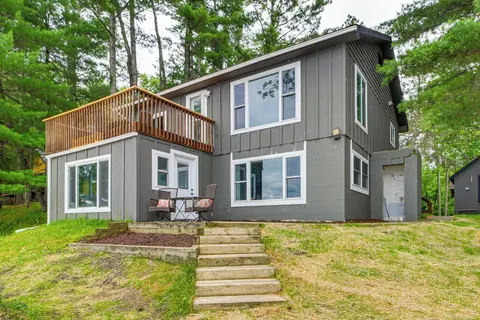 Renovated Brainerd Cabin on Lake: Fish & Swim!