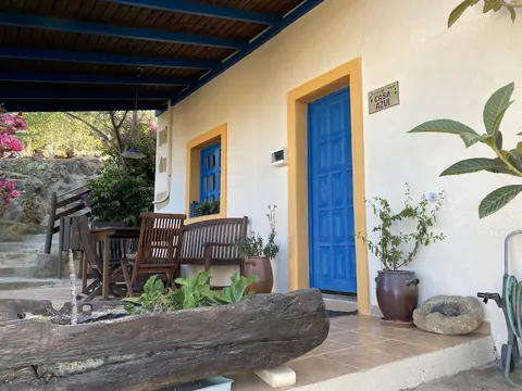 Cottage With 2 Bedrooms2 Bathrooms, Heated Solar Pool, Sauna, Jacuzzi, Garden