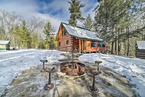 'rainbow Lodge' at Scenic Double J River Camp