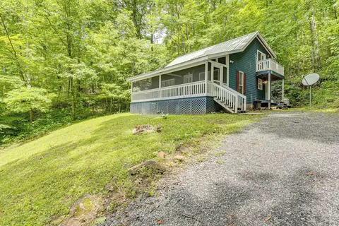 Secluded Cabin w/ Porch - 7 Miles to Lake Chatuge!