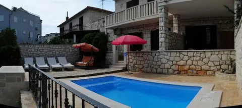Mari - With Pool - A1