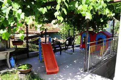 Family apartment with garden